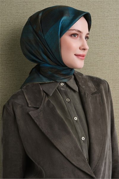 Armine وشاح سورا من الحرير الخالص 9618 03 تركواز - نمط باتيك أخضر