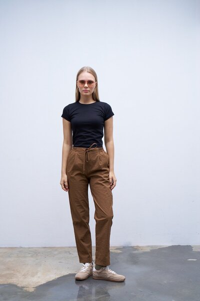 QANU Parachute Pants Brown