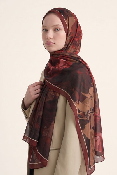 Levidor Rose Pattern Royal Shawl Burgundy