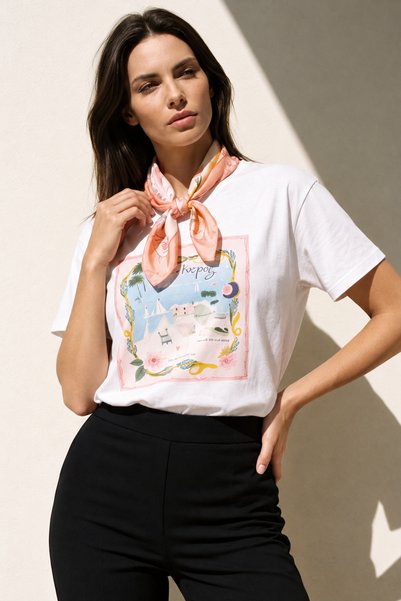 Amia&Co. White Crew Neck Detachable Scarf Detailed Colorful Printed Oversized Women's T-Shirt
