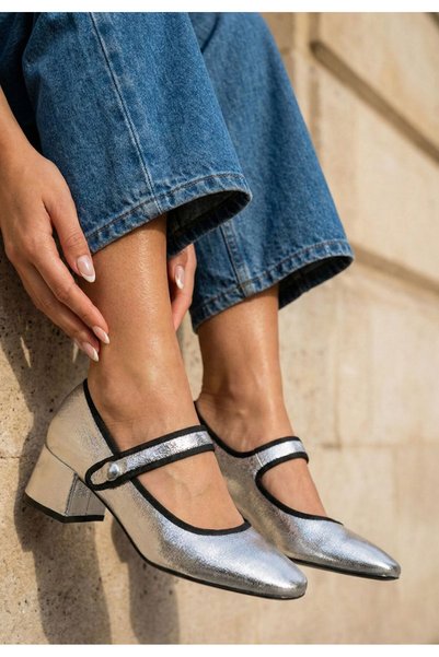 B T Shoes Pantofi cu toc gros Annaliese argintii
