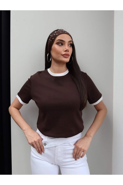 ESRAHELVACI Tricou cu guler rotund, cu paspoal