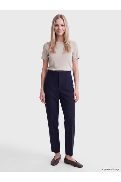 LC Waikiki Nevavm Lcw Vision with a Difference in Color Navy Blue Narrow Fit Women's Pleated Fabric Pants