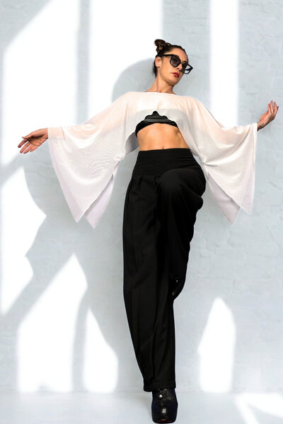 Quincey Ekru Bat Bluz Bolero