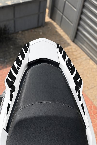 Banxtre Honda PCX Deluxe için Kuyruk Üstü Tribal Desen Sticker (2025-2026 Uyu...