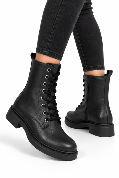 Jagulep Women's lace-up cold weather boots - black