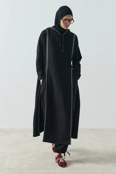 QANU Colette Yırtmaçlı Sweatshirt Siyah