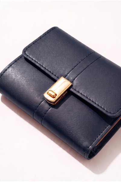 BeeBlack Milda model Kadın Cüzdanı, Altın Renk Kilitli Çok Bölmeli Kartlık Cüzdan
