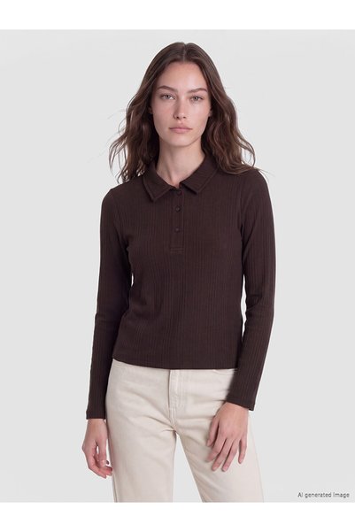 LC Waikiki Women's T-Shirt with a Turn-Down Roba Collar for Style Seekers from Uzg Store