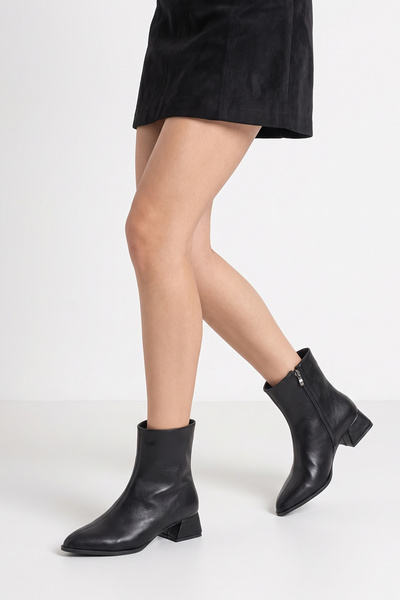 RİMES AYAKKABI |   Women's Black Pointed Toe Heeled Boots with Non-Slip Sole