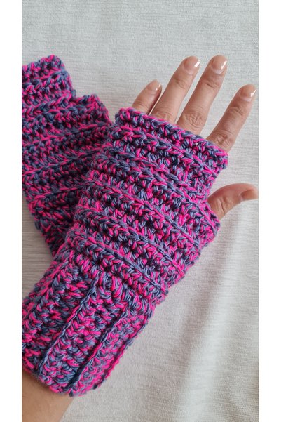 EHF LifeStyle Hand Knitted Batik Two-Tone Blue Gloves