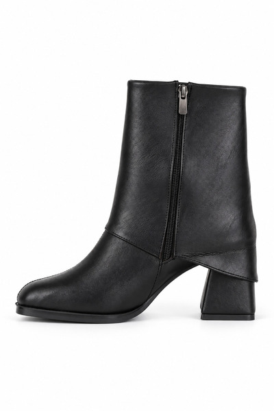 stato Nerola Women's Heeled Boots with Blunt Toe and Zipper