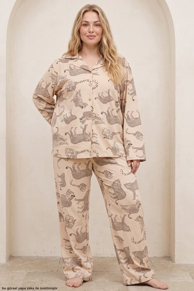Siyah İnci Ten Leoapar Baskılı Büyük Beden Battal Boy Düğmeli Örme Pijama Takım 8090