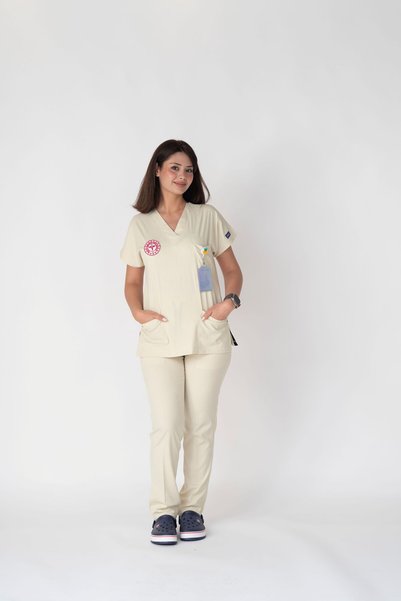 Kıraç Uniform Teknisyen-Tekniker -Tıbbi Sekreter Forması Scrubs Likralı Takım Yeni Yönetmeliğe Uyumlu-Moth