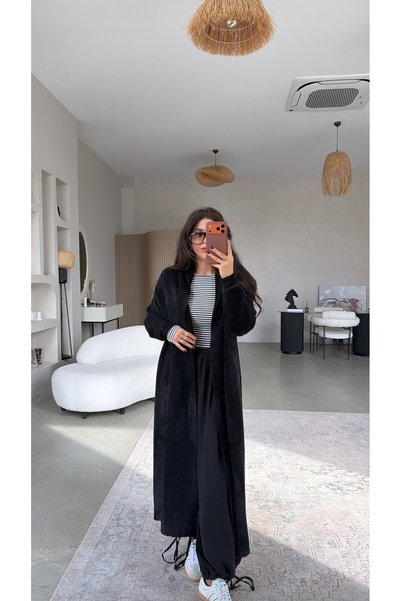 Buket Teke Siyah Maxi Massi Sakallı Yumoş Hırka