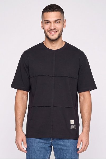 Highlander Men Relaxed Fit Crew Neck Solid Short Sleeve T-Shirt, Black