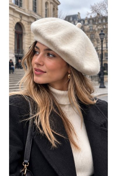 MARBERRY Ecru Soft Textured Feathered French Painter Beret and Gloves Set of 2