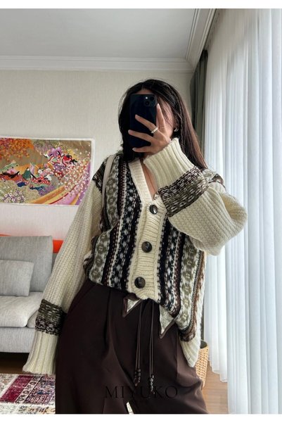 Burcia Patterned Knitwear Wool Cardigan