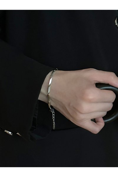 Take Two By Styli سوار فضي اللون بتصميم حلقات متصلة
