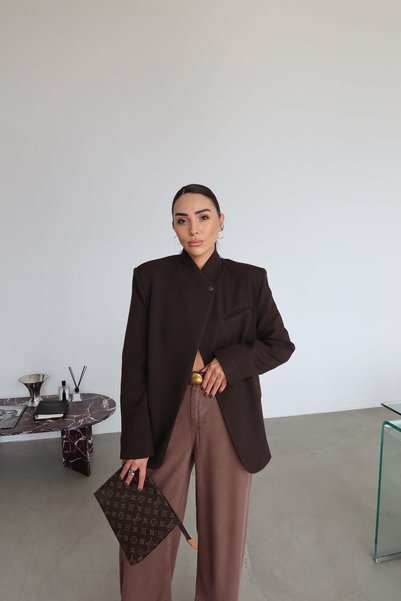 Özge Özgenç Single Button Asymmetrical Cut Jacket