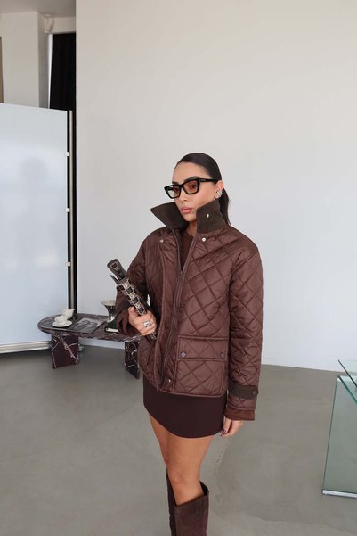 Özge Özgenç Velvet Collar Quilted Coat