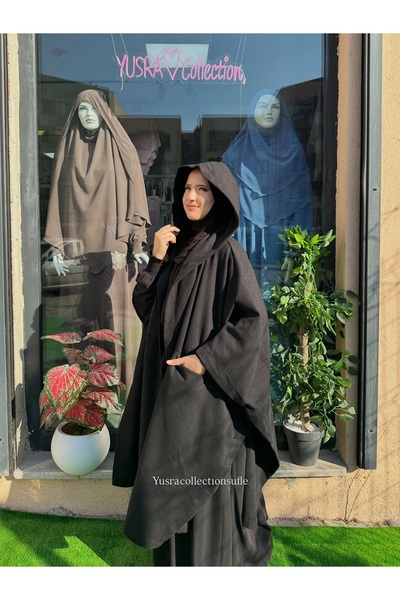 Yüsra Collection Poncho cu broderie hijab