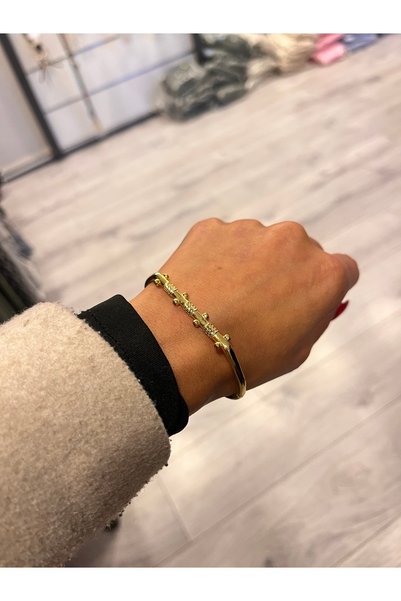 gozdeasutayaccessory Gold bracelet handcuffs