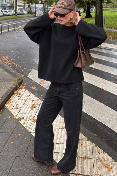 The Champ Clothing Women's Relaxed Fit Sweatshirt Basic Black – Crew Neck, 3 Thread Ribbed, Drop Shoulder, Wide Sleeves