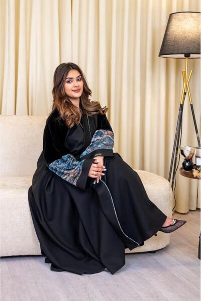 Rukn Al-Hijab عباية مسك