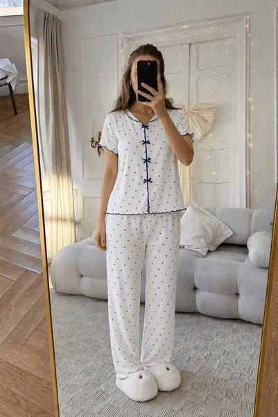 Hepsi Moda طقم بيجامة بأكمام قصيرة وتفاصيل شريطية ونقشة قلب صغيرة - 3100 - أب...