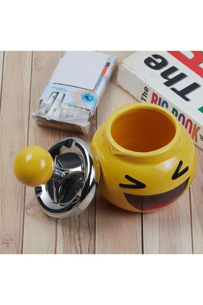 Hediye Vakti Emoji Tasarımlı Basmalı Dönerli Küllük