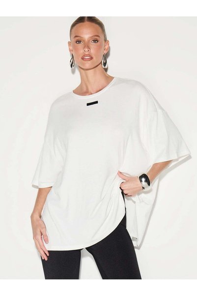 Sheya Tricou, alb