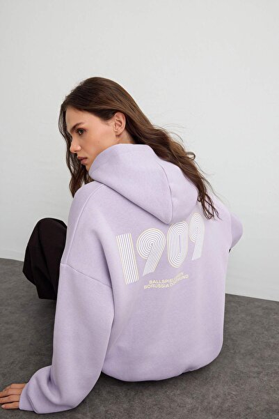 Trendyol Kollektion Lila dickes Oversize/Weitpassform-Sweatshirt mit Slogan-P...