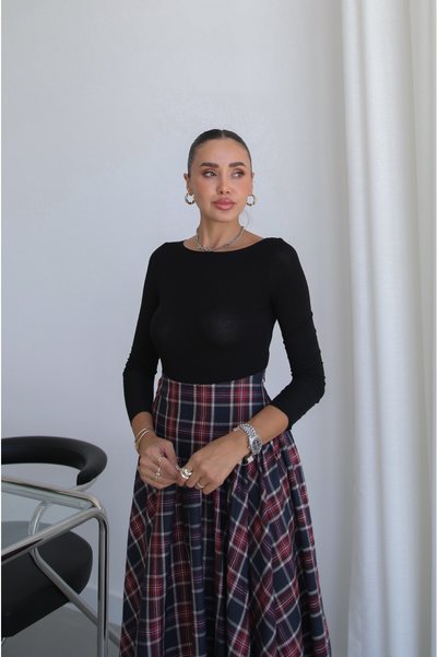 Havoş Siyah Kayık Yaka Transparan Bluz