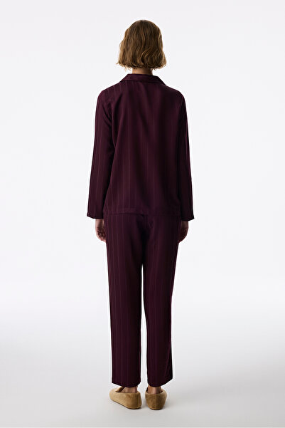 Penti Set de pijamale din satin, cu dungi, culoare burgundy, cămașă cu mânecă lungă și pantaloni