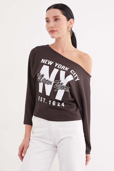 Fulla Moda New York City Printed Boat Neck Bat Sleeve Blouse