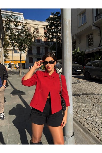 Gigi Wardrobe Scarlet Crop Blazer Ceket