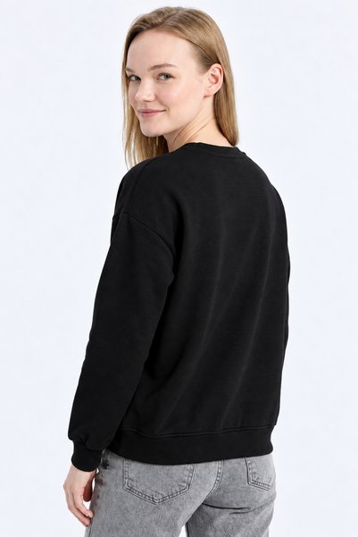 assef Women's Relax Fit Comfortable Cut Cotton Soft Textured 3-Thread Fleece Crew Neck Black Sweatshirt