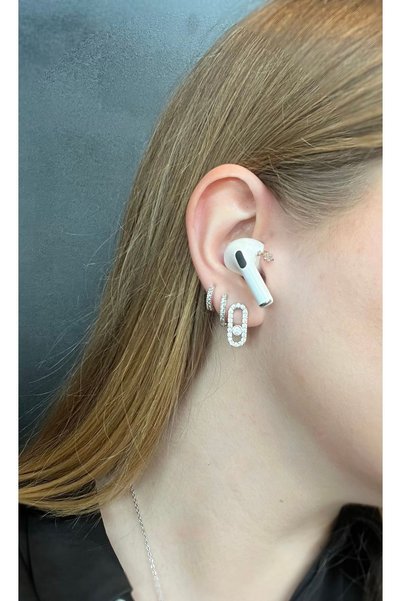 Asteria Jewelry أقراط فضية اللون من ماركة ميس
