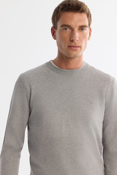 Avva Erkek Gri Viskon Bisiklet Yaka Triko Regular Fit Kazak B005132
