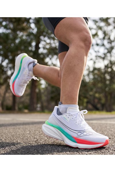 SAUCONY Endorphin Azura Men's Running Shoes White