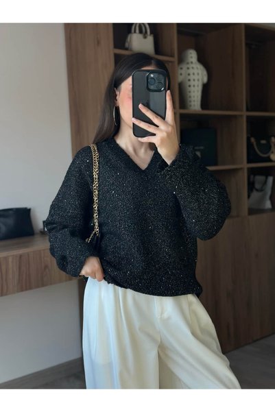 Tuğçe Özer سترة بتفاصيل منسوجة وياقة على شكل V