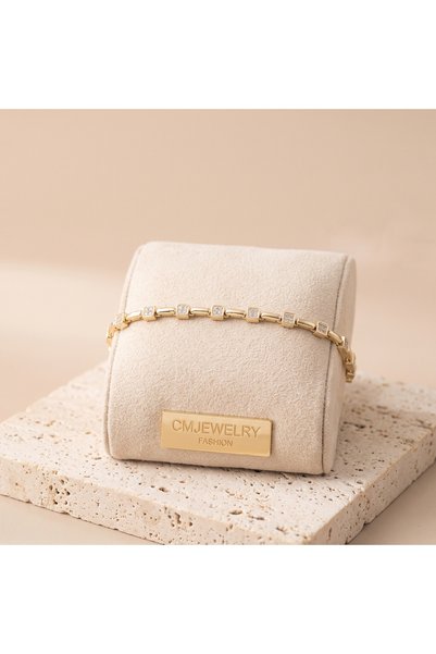 CM Jewelry Vıp Seri 316L Çelik Gold Renk Işıltılı Küp Detaylı Çubuk Model Zar...