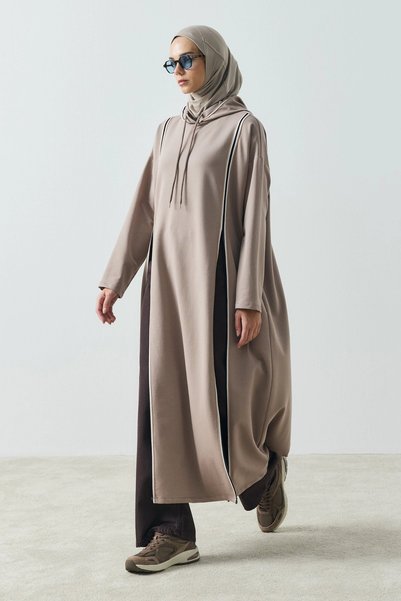 QANU Colette Slit Sweatshirt Mink