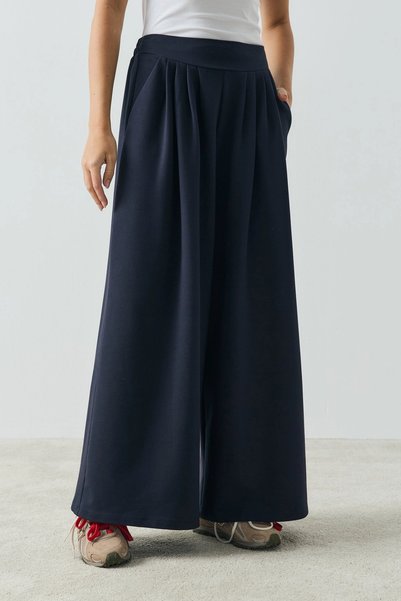 QANU Oria Pleated Trousers Navy Blue