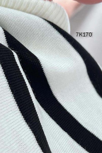 İnce Topuk V Yaka Çizgili Triko Bluz 7K170