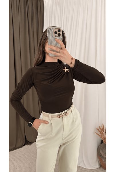 Hepsi Moda Sandy Blouse with Star Buckle on the Shoulder - Cvx - Bitter Brown