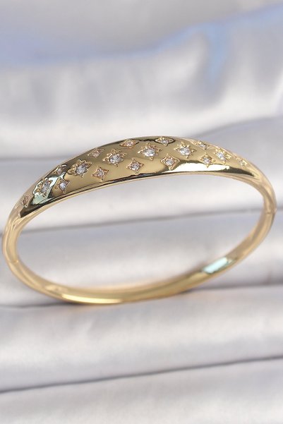 BlackCraft Brass Gold Color Zircon Stone Star Embroidered Women's Handcuffs