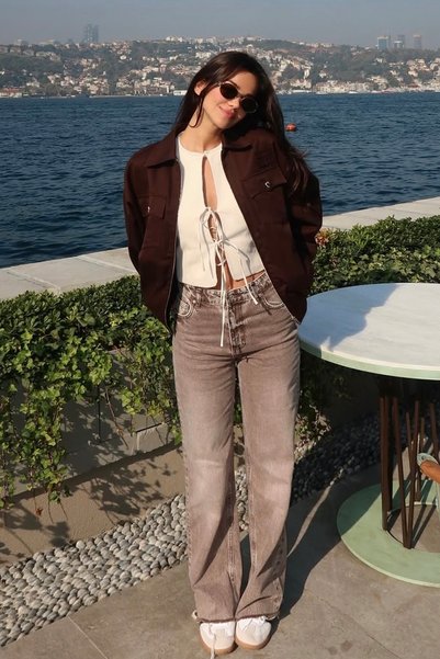 Açelya Okcu High Waist Wide Leg Kar Yıkama Geniş Paça Dikişsiz Jean