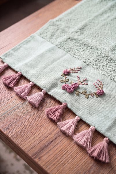 DNZGÜLCAN Tasseled and Embroidered Bath Towel Set |   70X140 cm Bath Towel, 50X90 cm Hand-Face-Hair Towel |   100% Cotton Hammam Set |   Dowry Box, Premium Set